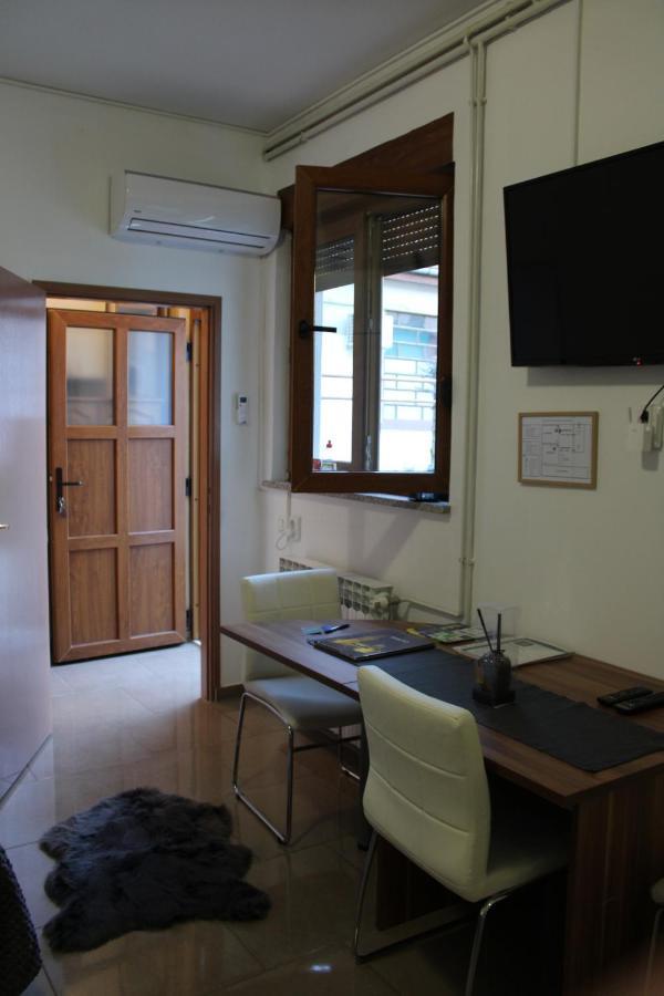 Studio Apartman Hinko Dakovo Luaran gambar