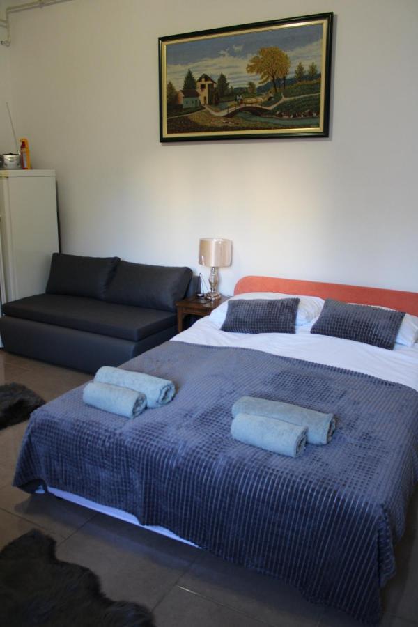 Studio Apartman Hinko Dakovo Luaran gambar