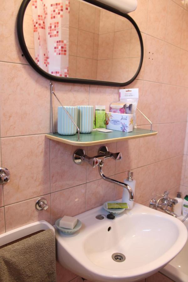 Studio Apartman Hinko Dakovo Luaran gambar